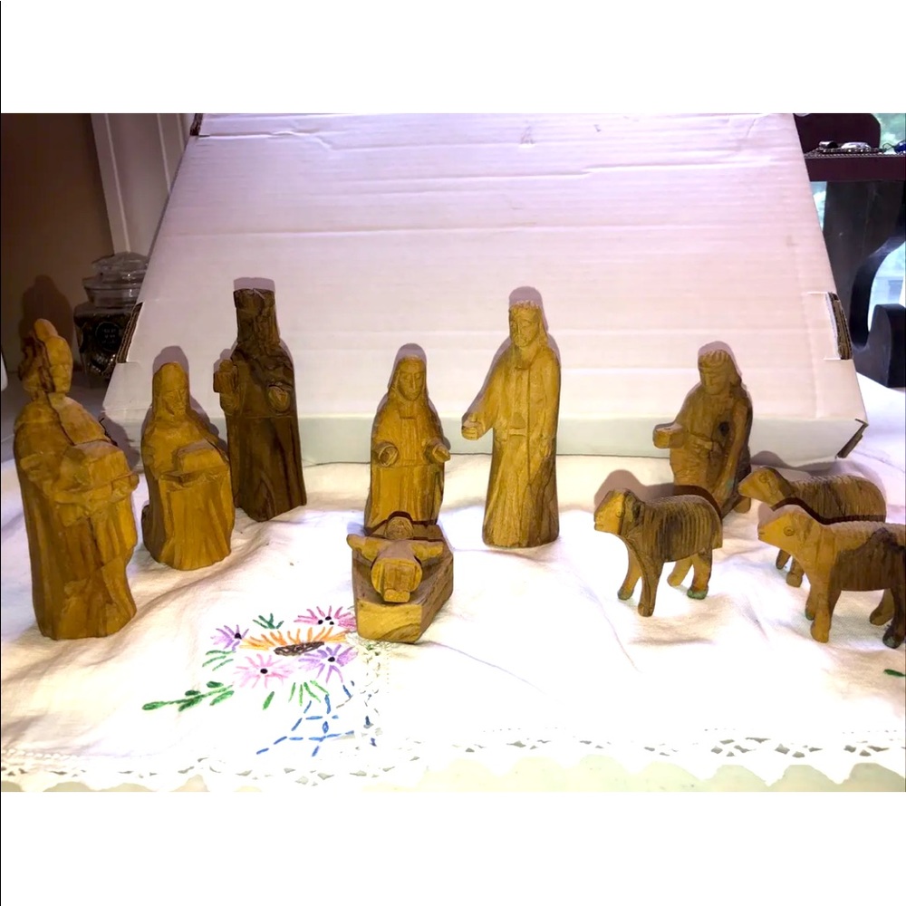 vintage primitive hand carved crèche made israel jesus mary joseph wisemen